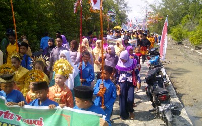 Mandi Safar Selain Ritual Tolak Bala juga Ajang Cari Jodoh