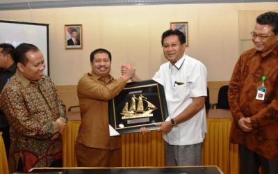 Bupati Bengkalis dan Rektor Unri Teken MoU