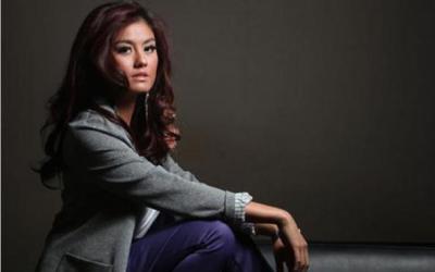 Agnes Monica Tampil di Majalah Vogue Amerika 