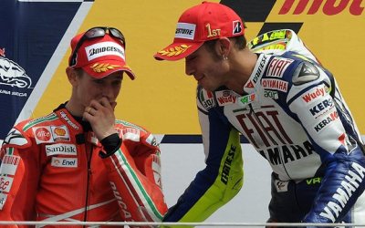 Stoner Sebut Rossi Rusak Peluang Juara
