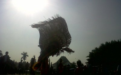 Sambut Gerhana Matahari, Seniman Reog Atraksi di Aloon-Aloon Ponorogo