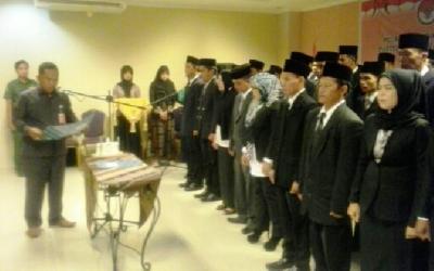 Ketua Panwas Kabupaten Lantik Panwascam se-Rohil