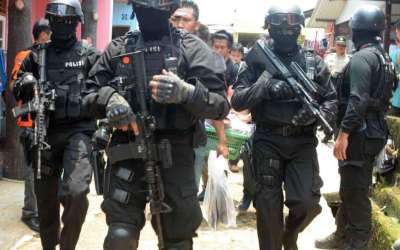 Densus 88 Tembak 3 Terduga Teroris di Tangerang Selatan