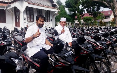 Tahun Baru Imam Menasah Bireuen Pakai Motor Baru