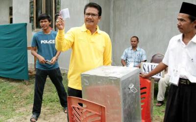 Bupati Kuansing Meradang Dilaporkan Wakilnya ke BPK