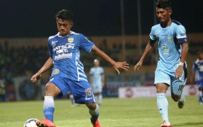 Persib Siap Permanenkan Febri Haryadi dan Gian Zola