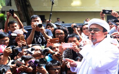 Polri Ingatkan Rizieq Tidak Bawa Massa ke Polda Jabar