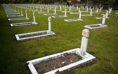 Indragiri Hulu Kreatif Lakukan Malam Renungan ke Makam Pahlawan