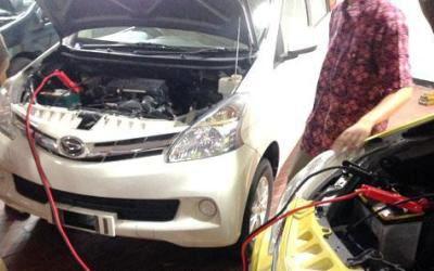 Cara Jumper Aki Mobil Agar Kondisi Listrik Membaik