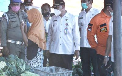 Sekda Paluta Sosialisasikan Penggunaan Masker