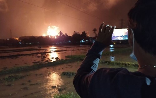 Pertamina Evakuasi 80 Warga Sekitar Tangki Kilang Cilacap 