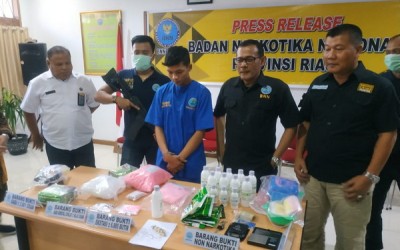 BNNP Riau Tangkap 3 Kg Sabu dan Ribuan Ekstasi