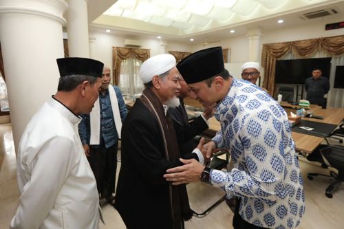 AHY Silaturahmi Bersama Para Ulama Madura Dukung Maju Cawapres