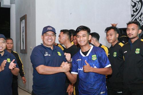 Launching Pemain dan Jersey, Alfedri Harap PS Siak Masuk Liga 2 Nasional