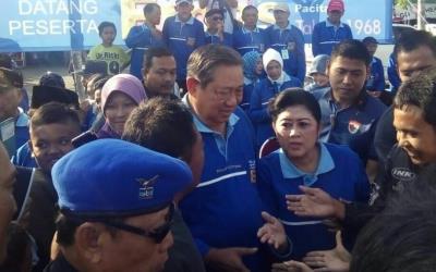 Sambangi Kampung Halaman, SBY Kumpul Teman SMA