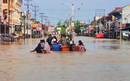 Ribuan Korban Banjir Rohul Butuh Evakuasi dan Makanan