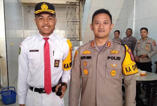 AKBP Setyo Bimo Anggoro Daulat Pelajar SMAN 1 Jadi Kapolres Sehari