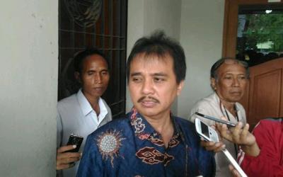 SBY Minta Roy Suryo Kembalikan Barang Negara