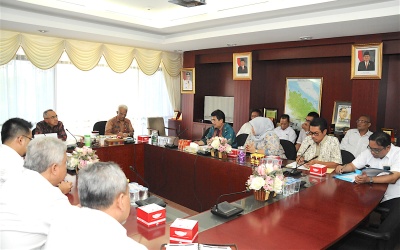 Plt Gubri Pimpin Rapat Persiapan Ground Breaking  Tol Pekanbaru Dumai