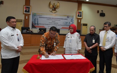 Pemprov Riau dan Bank Riau Kepri Tandatangani MoU