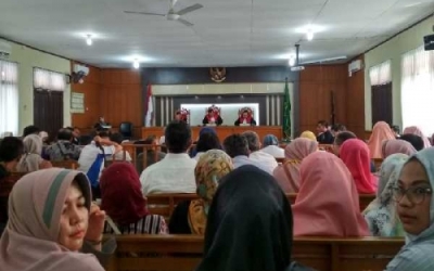 Puluhan Dokter di Riau Support Rekan jadi Terdakwa Korupsi