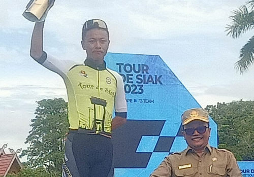 Maulana Astnan Pembalap Asal Indonesia Borong 3 Juara Sekaligus
