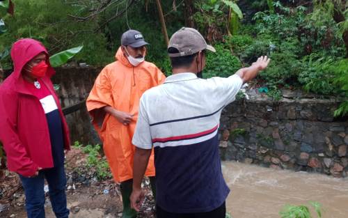 Hujan-hujanan, Widiastadi Nugroho Tinjau Titik Banjir   