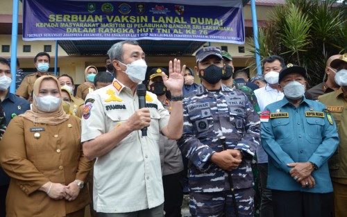 Lanal Dumai Gelar Vaksin Covid-19 di Pulau Terluar