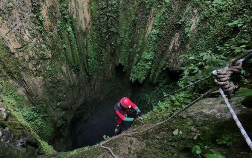 Gua Terdalam di Indonesia Ternyata Ada di Pulau Seram 