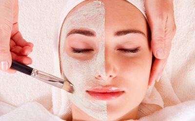 Gampang Jerawatan, Jangan Lebih 6 Jam Pakai Kosmetik