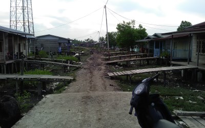 Rumah dan Jalan Warga Panipahan Terendam Air Laut