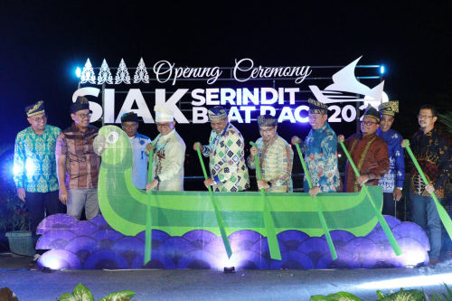 24 Tim Siap Arungi Sungai Jantan di Ivent Serindit Boat Race 2023