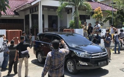 Kediaman Bupati Solok Selatan Sumbar Digeledah KPK