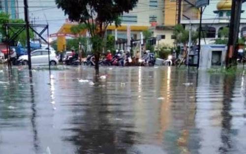 Pemko Pekanbaru Klaim Sepanjang 2022 Tangani 222 Titik Banjir