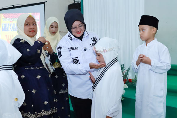 Bupati Siak Afni ; Anak Investasi Masa Depan bagi Orang Tua