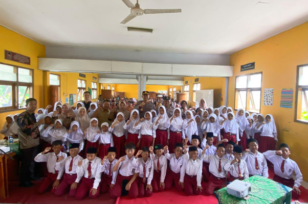 Kapolsek Sukorejo Ponorogo Aktif Sosialisasikan Anti Bullying Pelajar