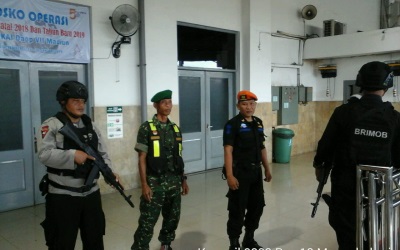 Cipkon Natal, TNI Terjun ke Gereja Dan Pospam