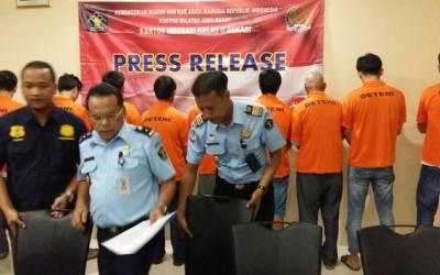 Salahi Izin, 9 WN Tiongkok Buruh Batu Bata Ditangkap 