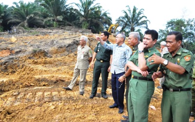 Plt Gubri Tinjau Lokasi Gerbang Tol Pekanbaru-Dumai