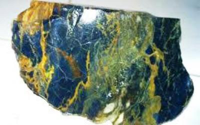 Ini Variasi Unik Batu Blue Opal Serat Emas
