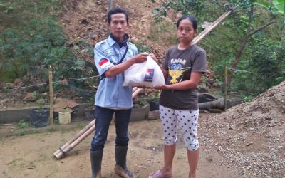 Relawan EBY Salurkan Bantuan Peduli Bencana Pacitan