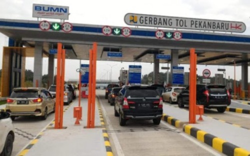 Fortuner Vs Colt Diesel di Tol Pekanbaru-Dumai, Begini Kejadianya