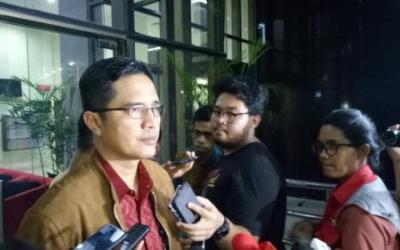 Bupati Amril Mukminin Mangkir Dipanggil KPK