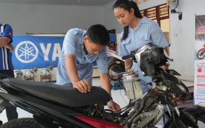 Siswi di Bali Ciptakan Motor Berbahan Bakar Air