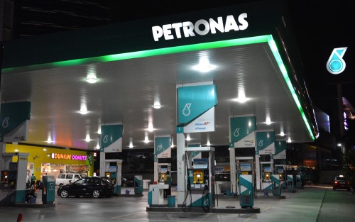Petronas Malaysia Jual Bensin Lebih Murah dari Pertamina 