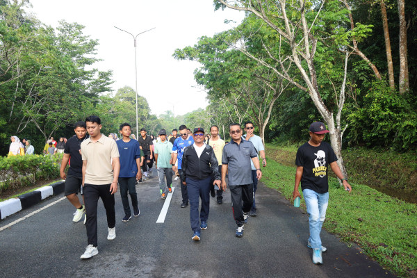 Ribuan Masyarakat Ikuti Jalan Santai HUT Ke-25 Kabupaten Siak 2024