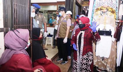 Jelang New Normal, Rahma Tinjau Pasar Jalan Merdeka