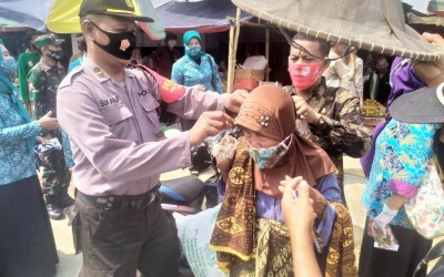 Polisi Balaraja Tingkatkan Prokes di Pasar