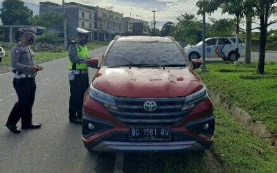 Sat Lantas Polres Kaur, Ajak Pengendara Gunakan Masker