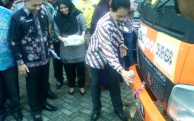 Sekda Jambi Lakukan Pelepasan Pedistribusian Soal UN SMP/MTs